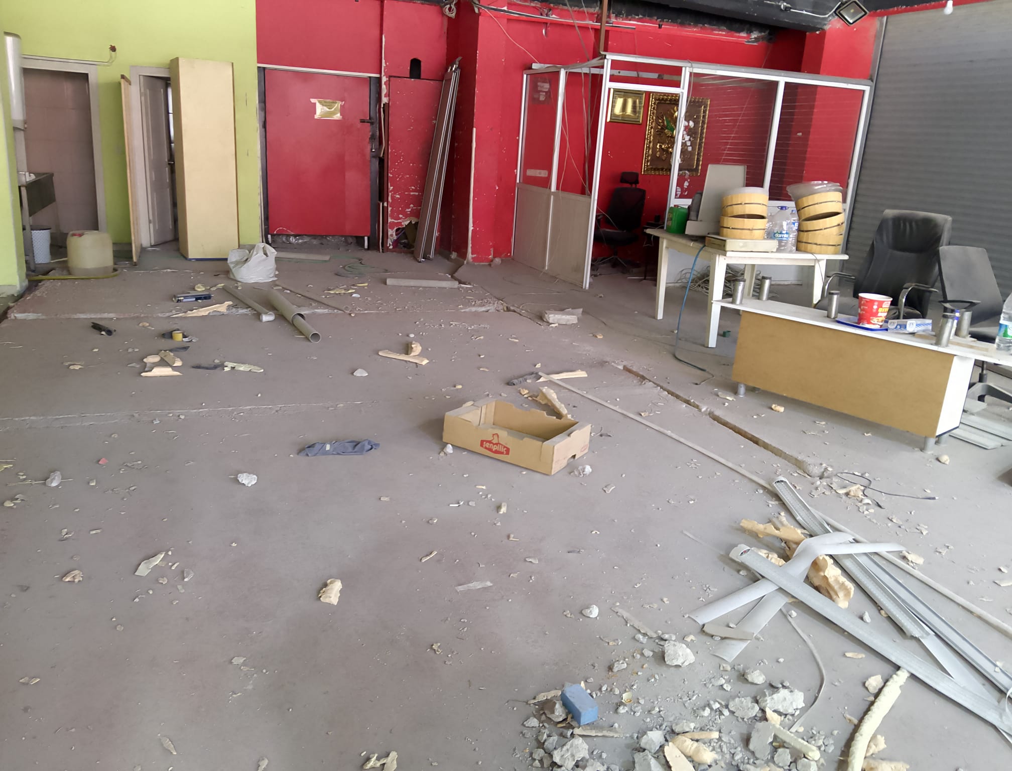 BORNOVA IŞIKKENT MERKEZ DE 190 M2 KİRALIK DÜKKAN - Görsel 19