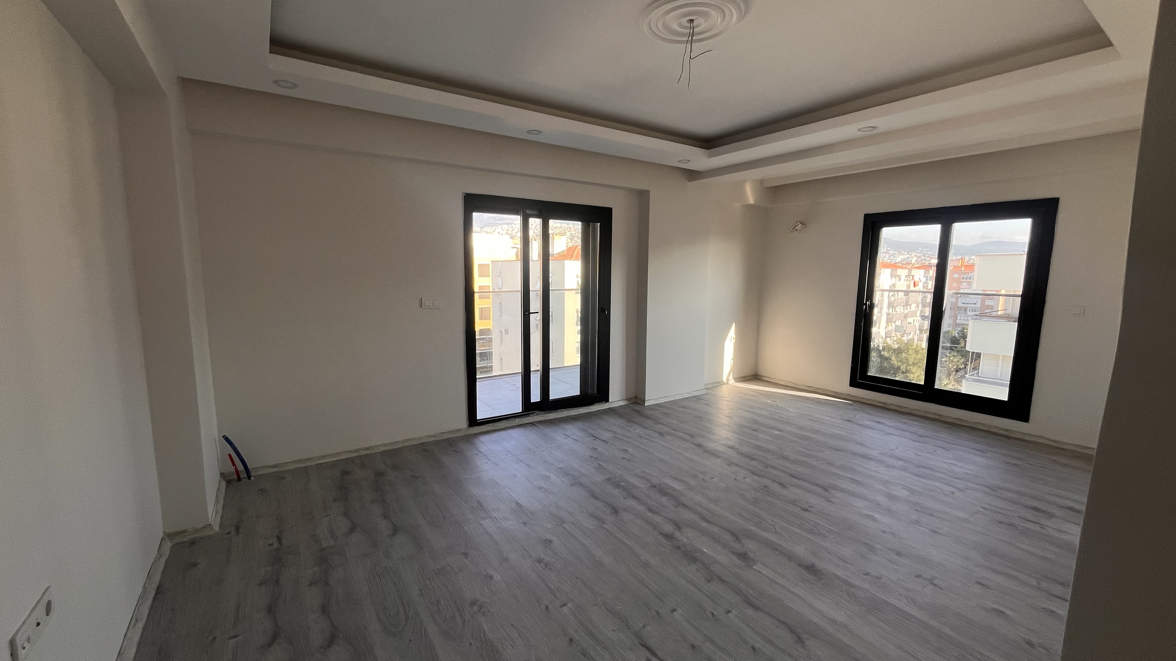 Bornova Özkanlarda Sıfır 3+1 Daire - Görsel 4