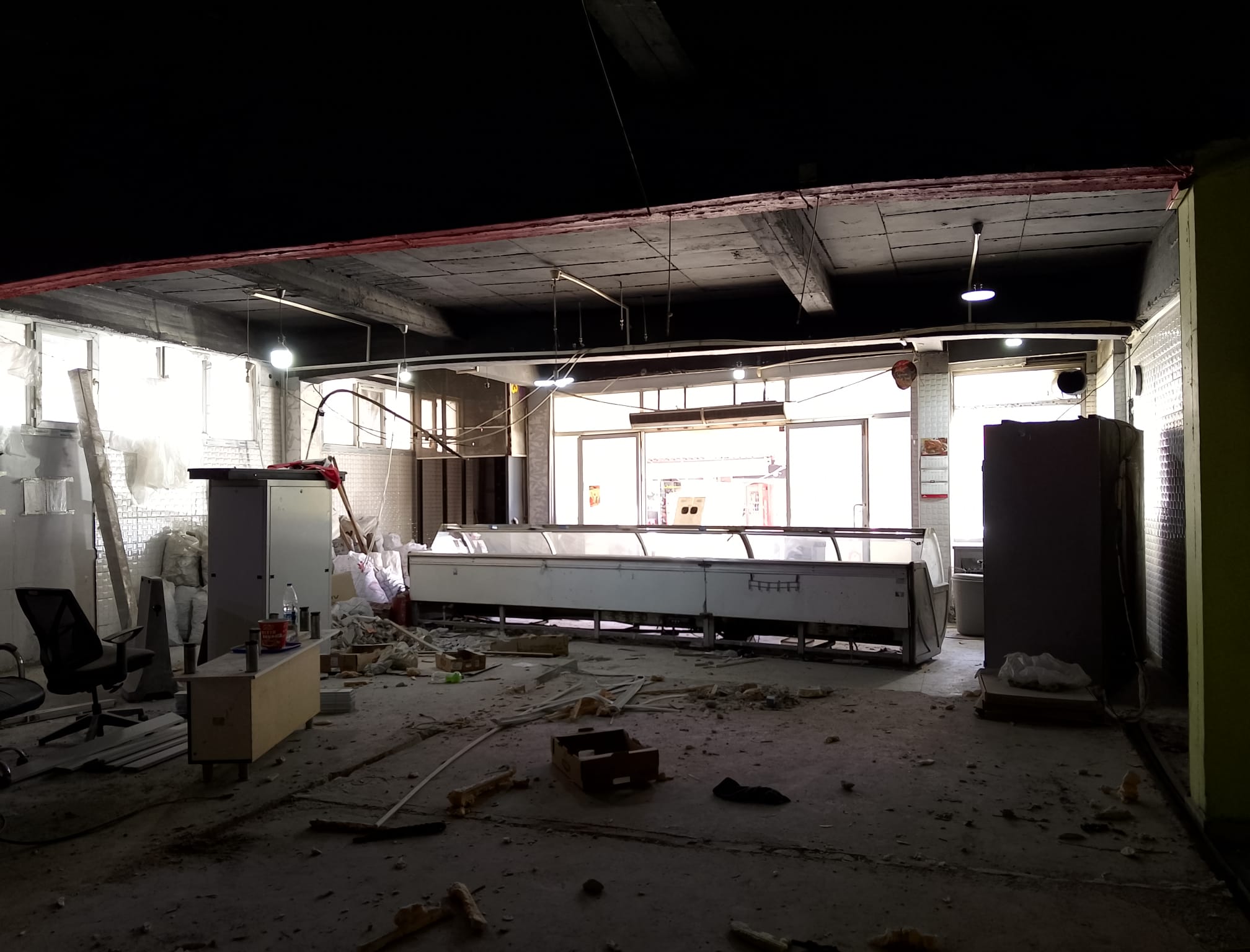 BORNOVA IŞIKKENT MERKEZ DE 190 M2 KİRALIK DÜKKAN - Görsel 8