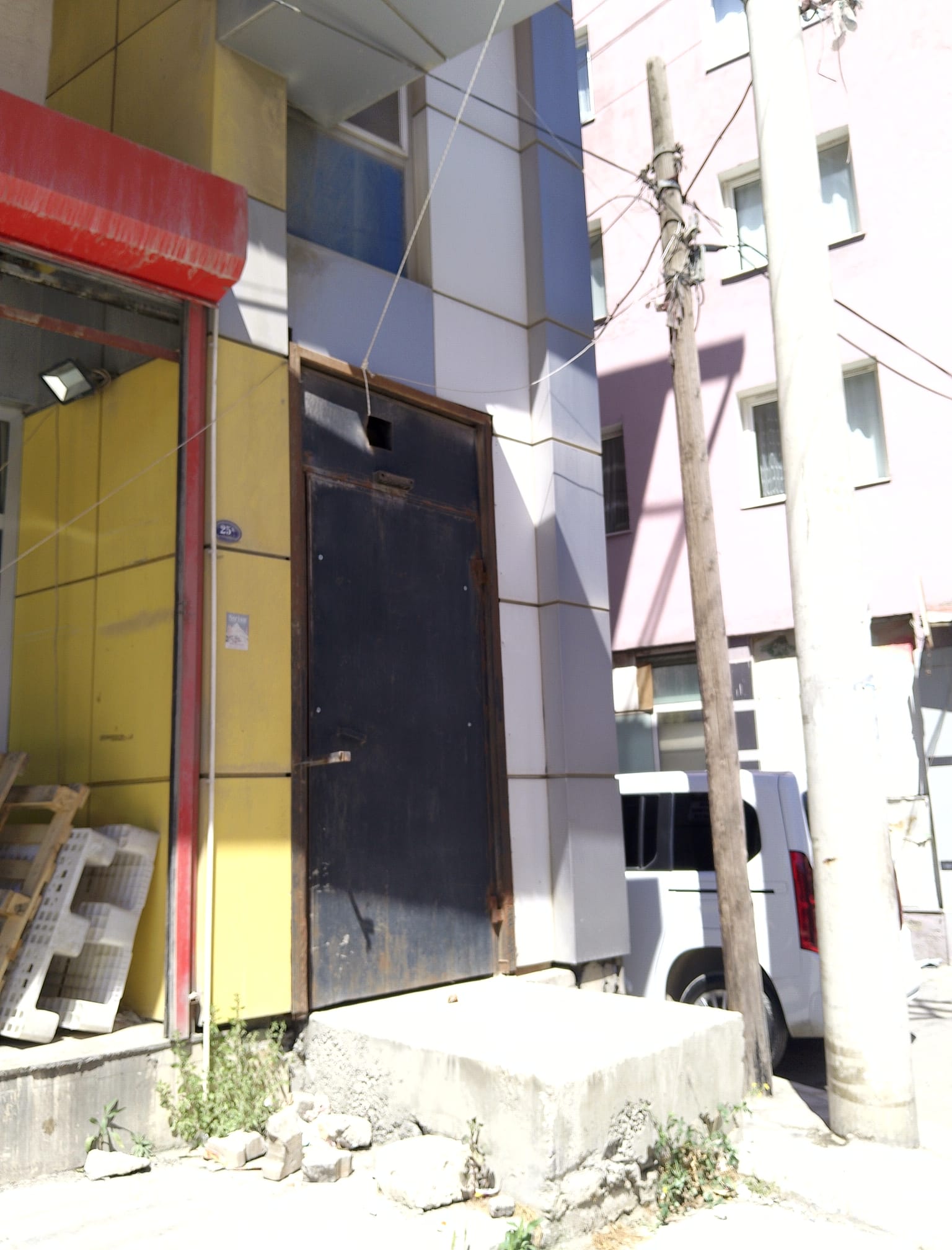 BORNOVA IŞIKKENT MERKEZ DE 190 M2 KİRALIK DÜKKAN - Görsel 15