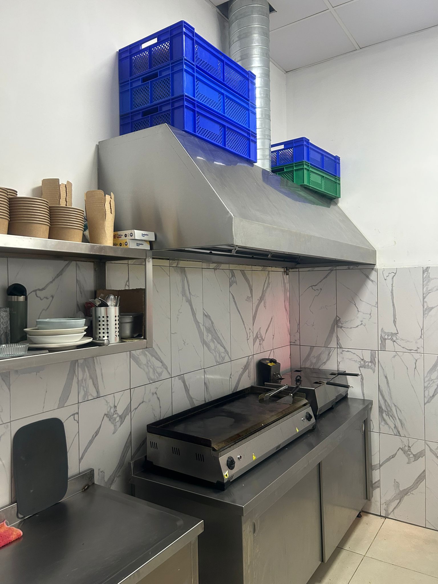 BORNOVA YAŞAR ÜNİ. C KAPI DEVREN BURGER & COFFEE | EUPHORİA - Görsel 8