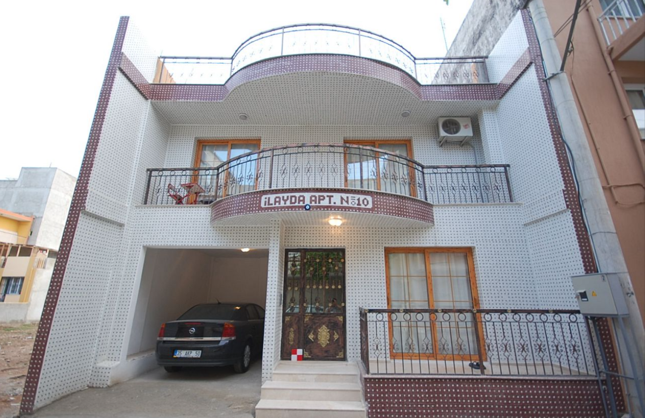 1317727125 BUCA ÇAMLIKULE MAHALLESİNDE 4+1 DUBLEK MUSTAKİL EV